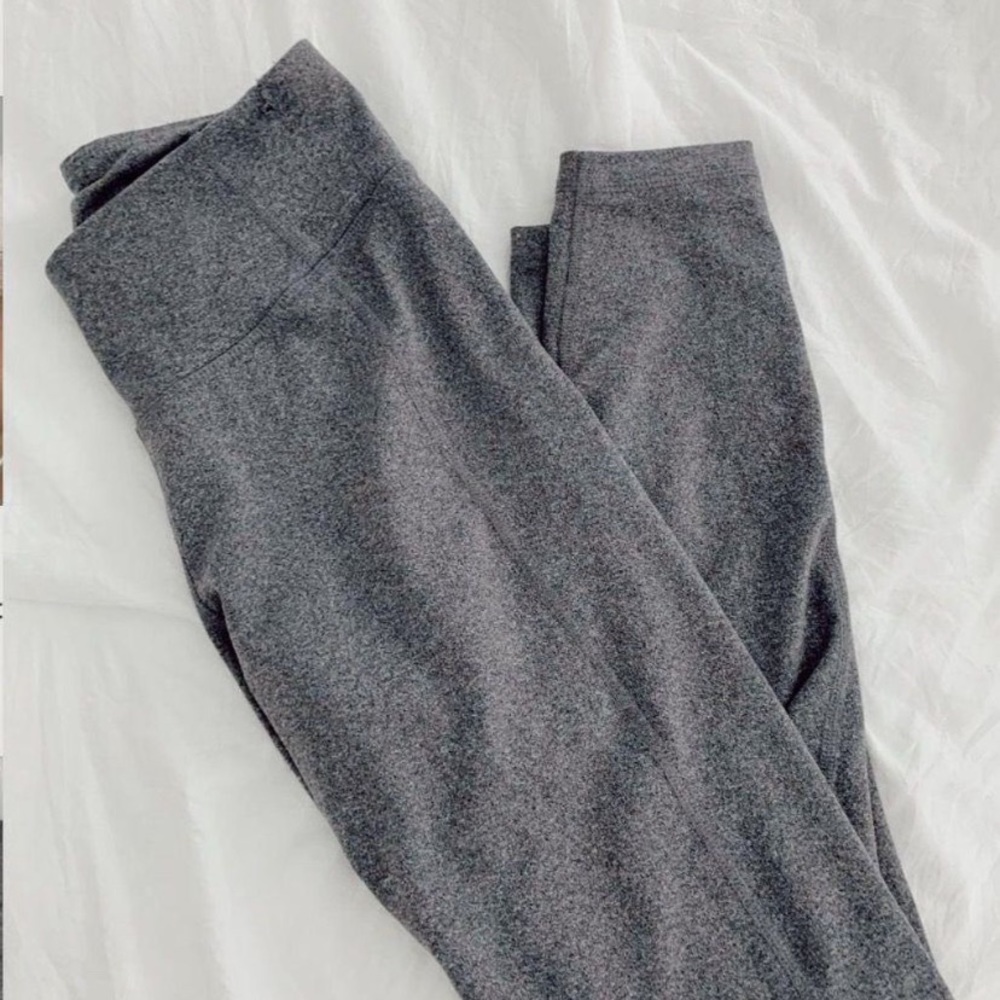 gray athletic leggings